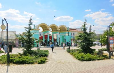 Как сезонность влияет на аренду загородного жилья